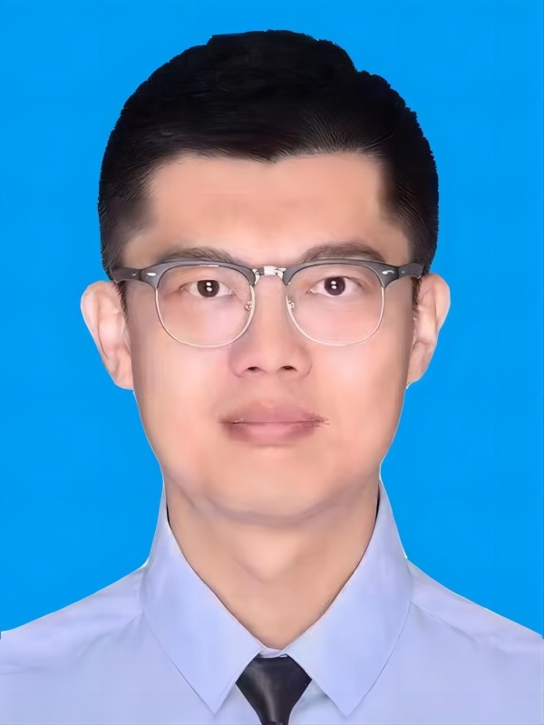  伊德尔